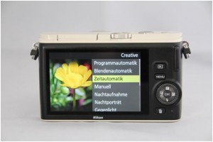 Bei der Nikon 1 nennt sich der Modus Blendenpriorität „Zeitautomatik“